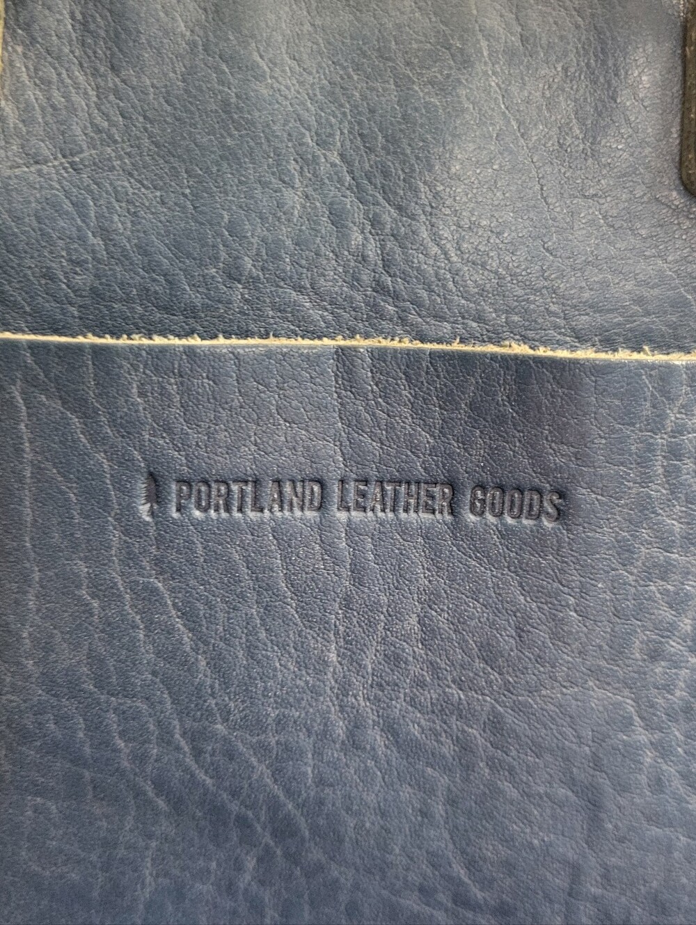 PLG Portland Leather Goods Original Indigo Mini-Crossbody Zip With Strap ๐ Rare - Picture 2 of 16